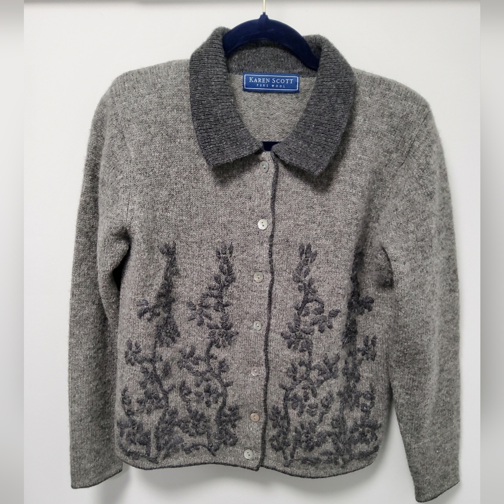 Vtg Karen Scott 100% Wool Floral Cardigan Small